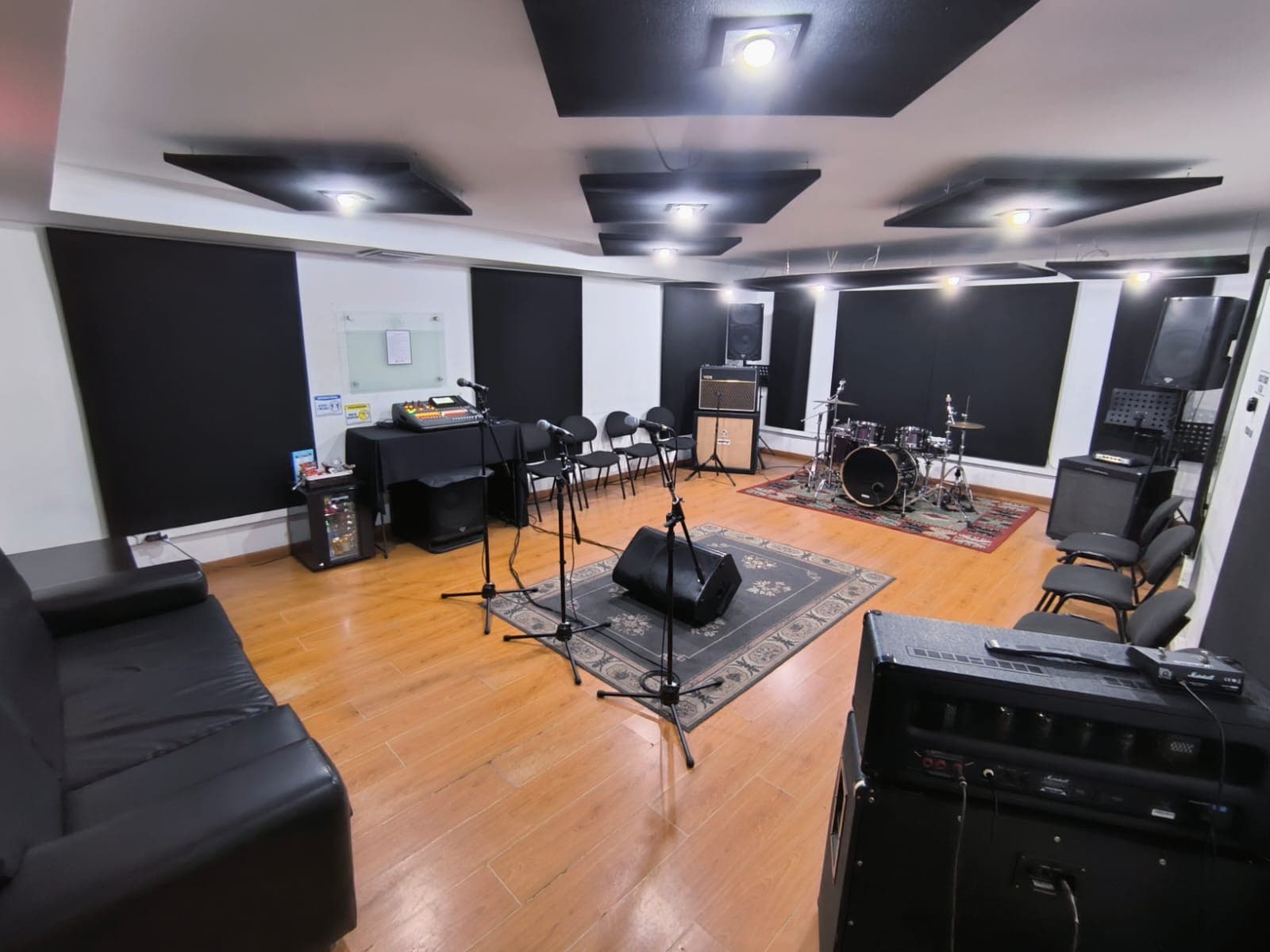 Sala A — El Toke